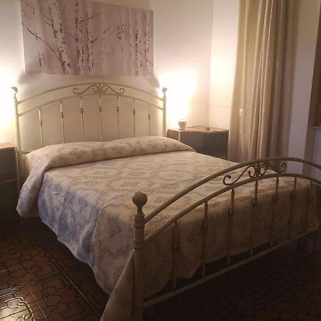 Assueli B&B Ассемини Экстерьер фото