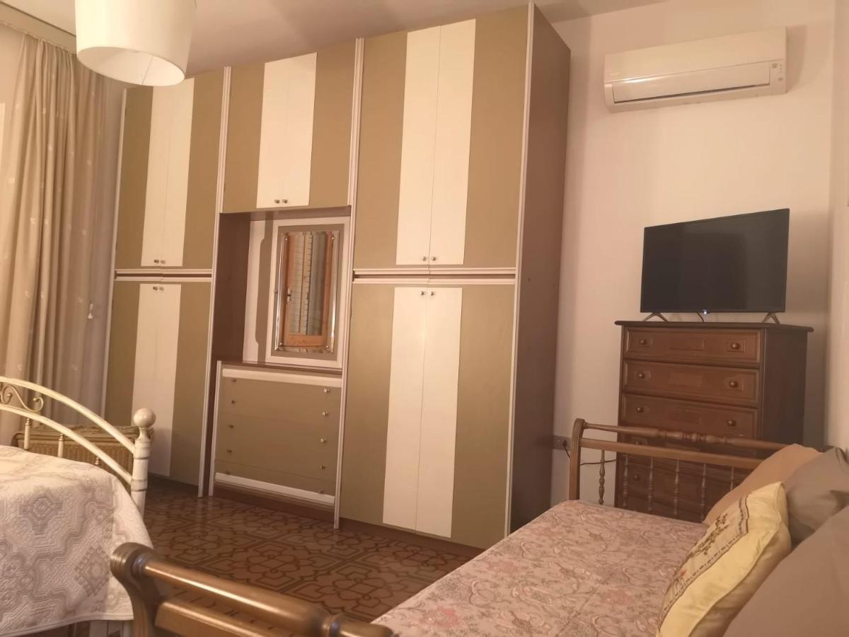 Assueli B&B Ассемини Экстерьер фото