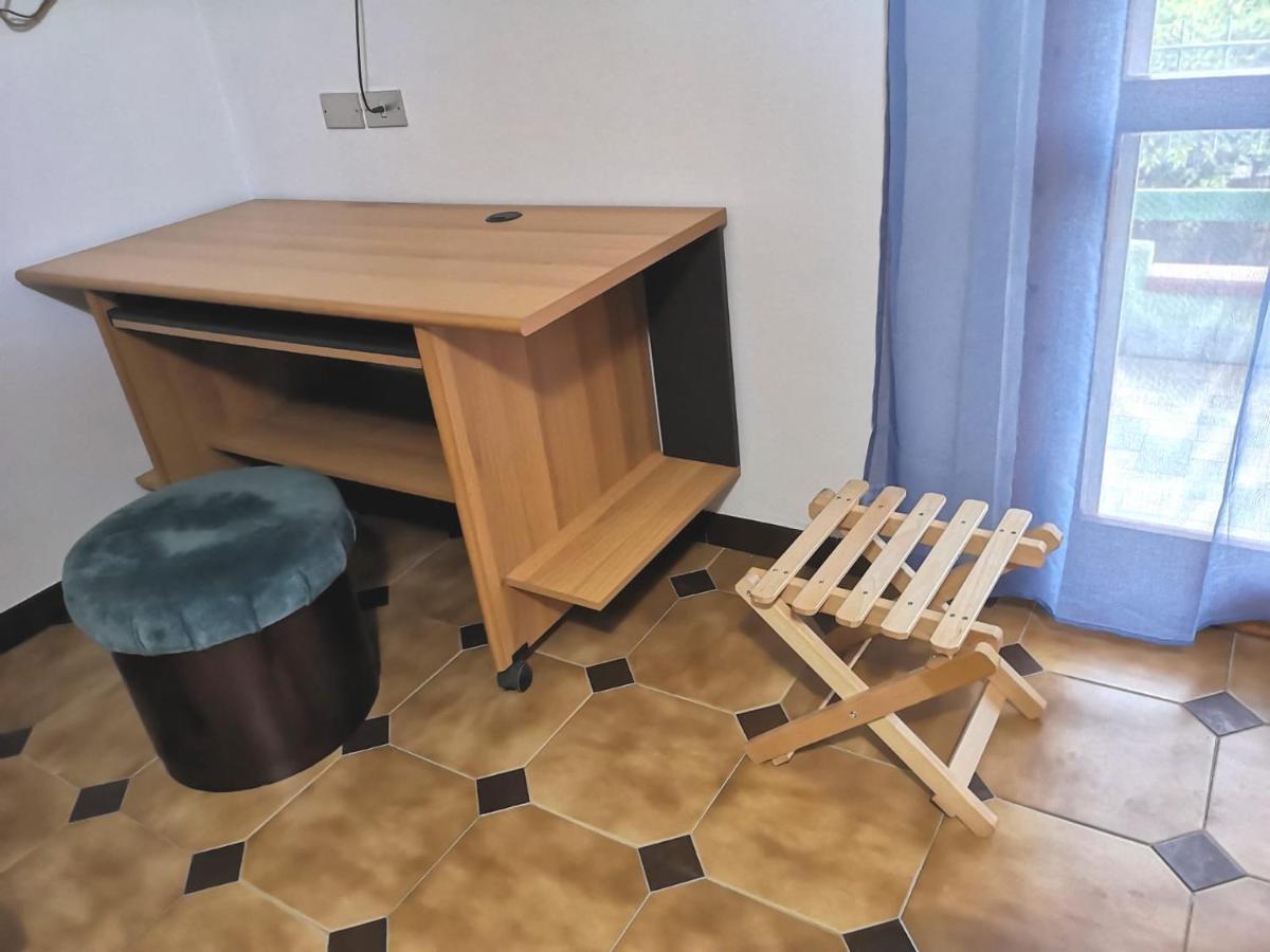 Assueli B&B Ассемини Экстерьер фото
